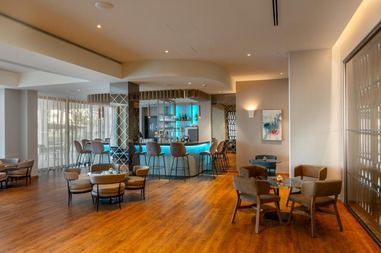 Faros Hotel Ayia Napa Bagian luar foto