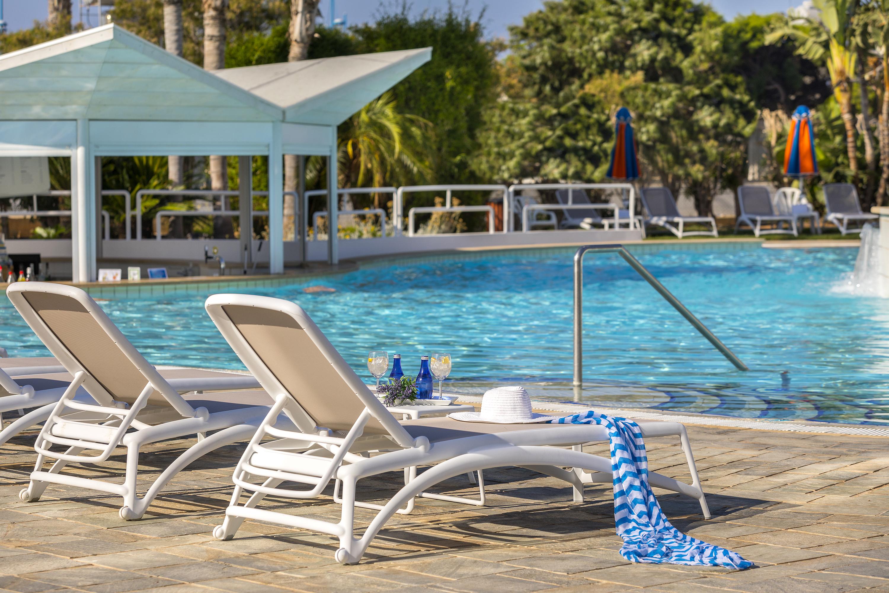 Faros Hotel Ayia Napa Bagian luar foto